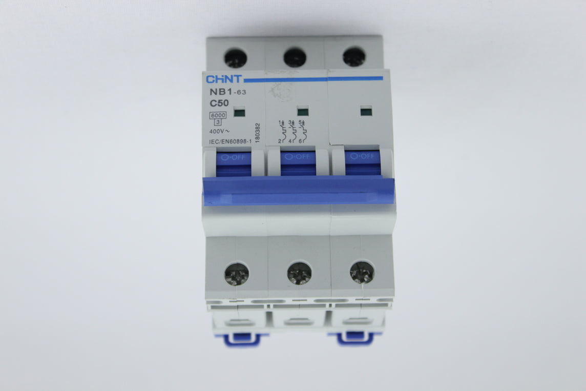 BREAKER TIPO RIEL CHINT 3X50A 230/400V 10KA