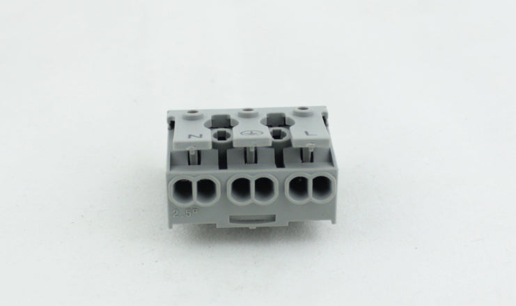 REGLETA 3POLOS C/CONEX TIERRA L-N-G 24A/450V