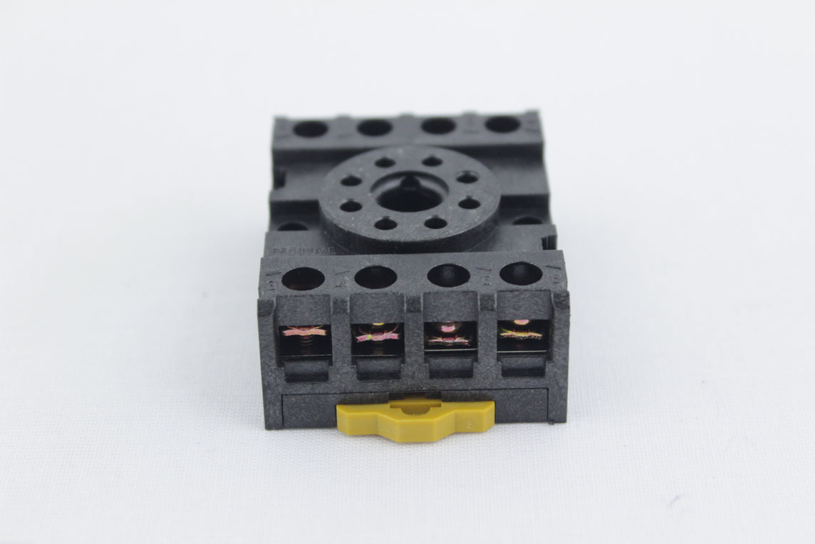 BASE PARA RELEVO 8 PINES REDONDOS 10A