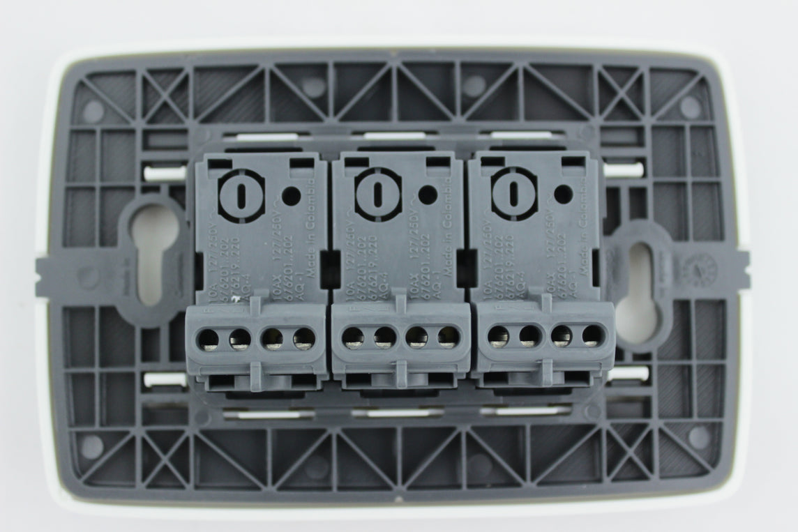 INTERRUPTOR TRIPLE ARQUEA BLANCA