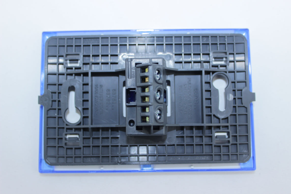 INT SENCILLO CONMUTABLE 10A CLICKME