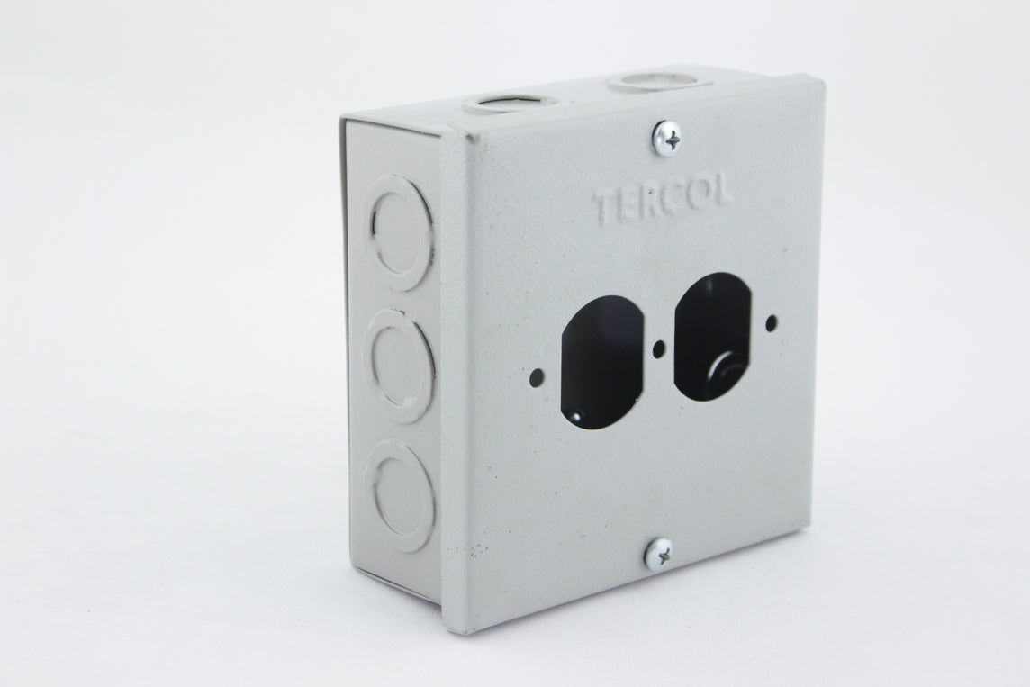 CAJA METALICA 12X12X5 TAPA TROQUEL LEVITON