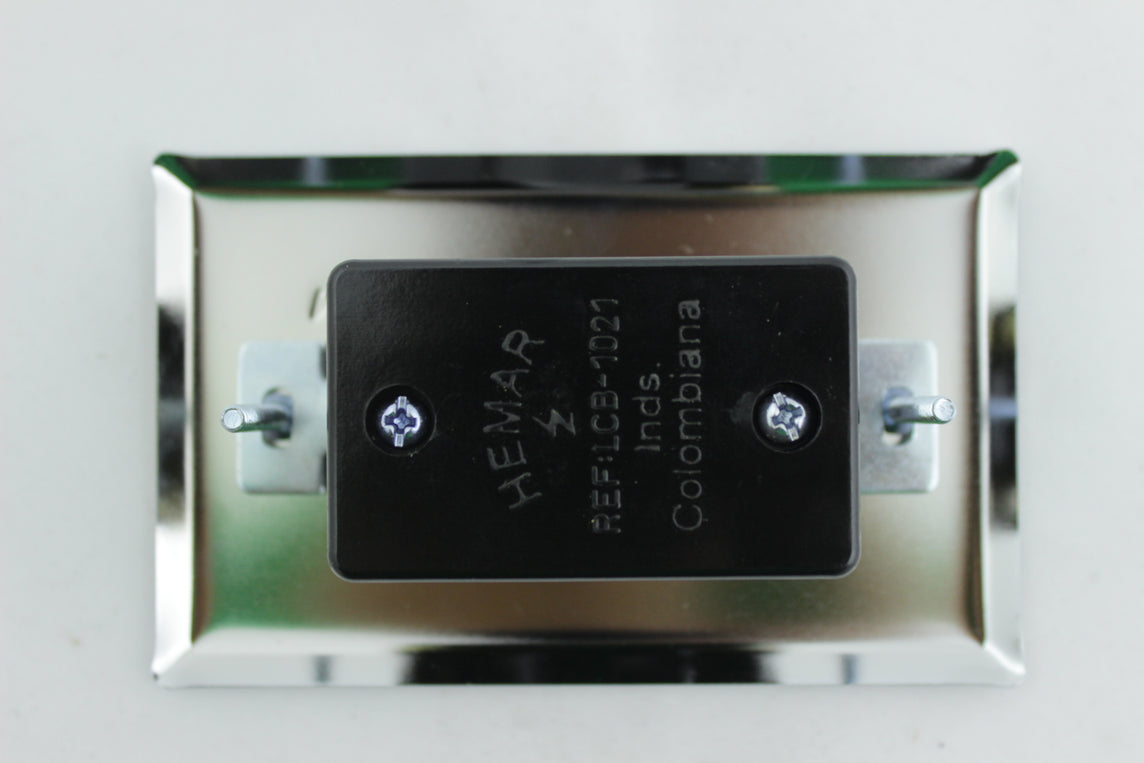 TOMA TRIFILAR INCRUSTAR 3X20AMP