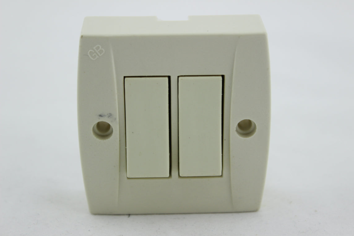 INTERRUPTOR VAIVEN NUEVO BLANCO Y NEGRO