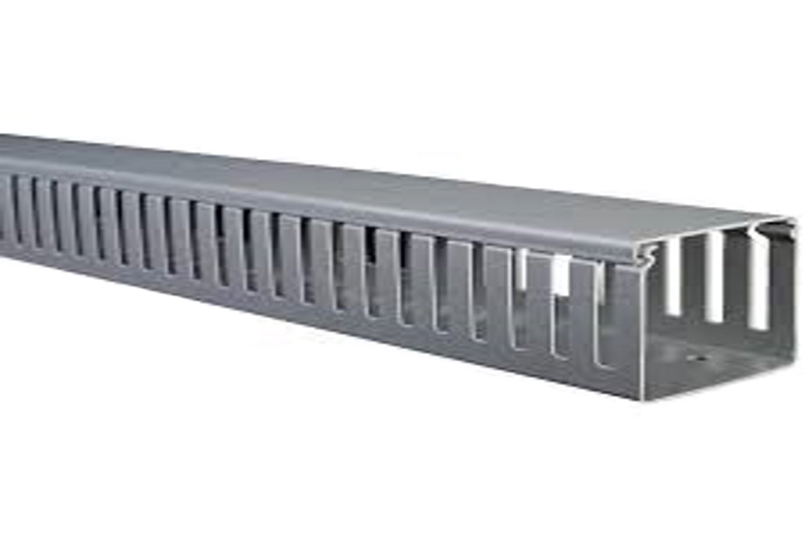 CANALETA RANURADA GRIS 25 X 25 2 M