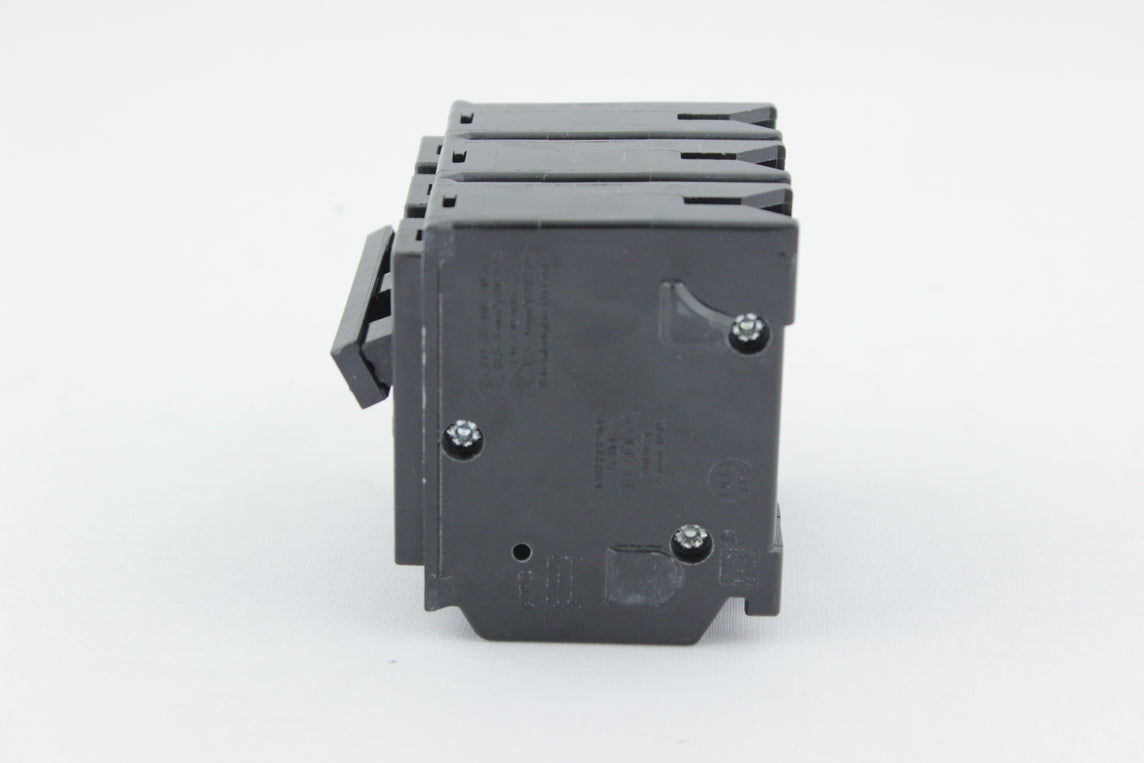 BREAKER 3X30A ENCHUFABLE