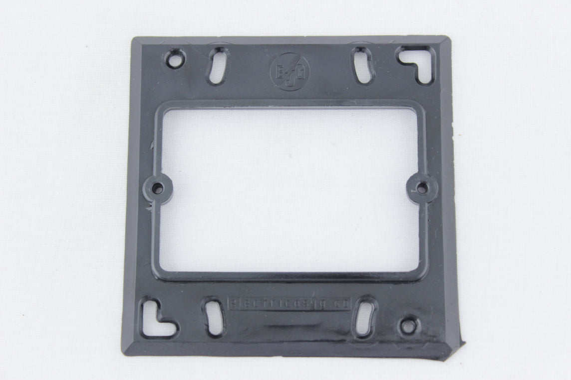 TAPA FLUX PVC NEGRA JG 4X4